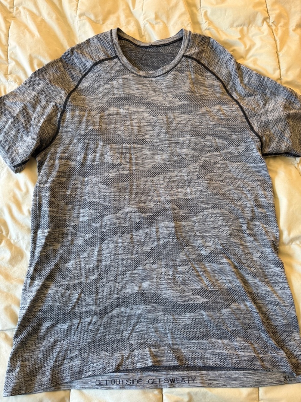 lululemon athletica Men's Heathered Gray Short-Sleeve Performance Tee